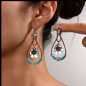 💎New Plum Blossom & Turquoise Beads Double Layer Drop Earrings